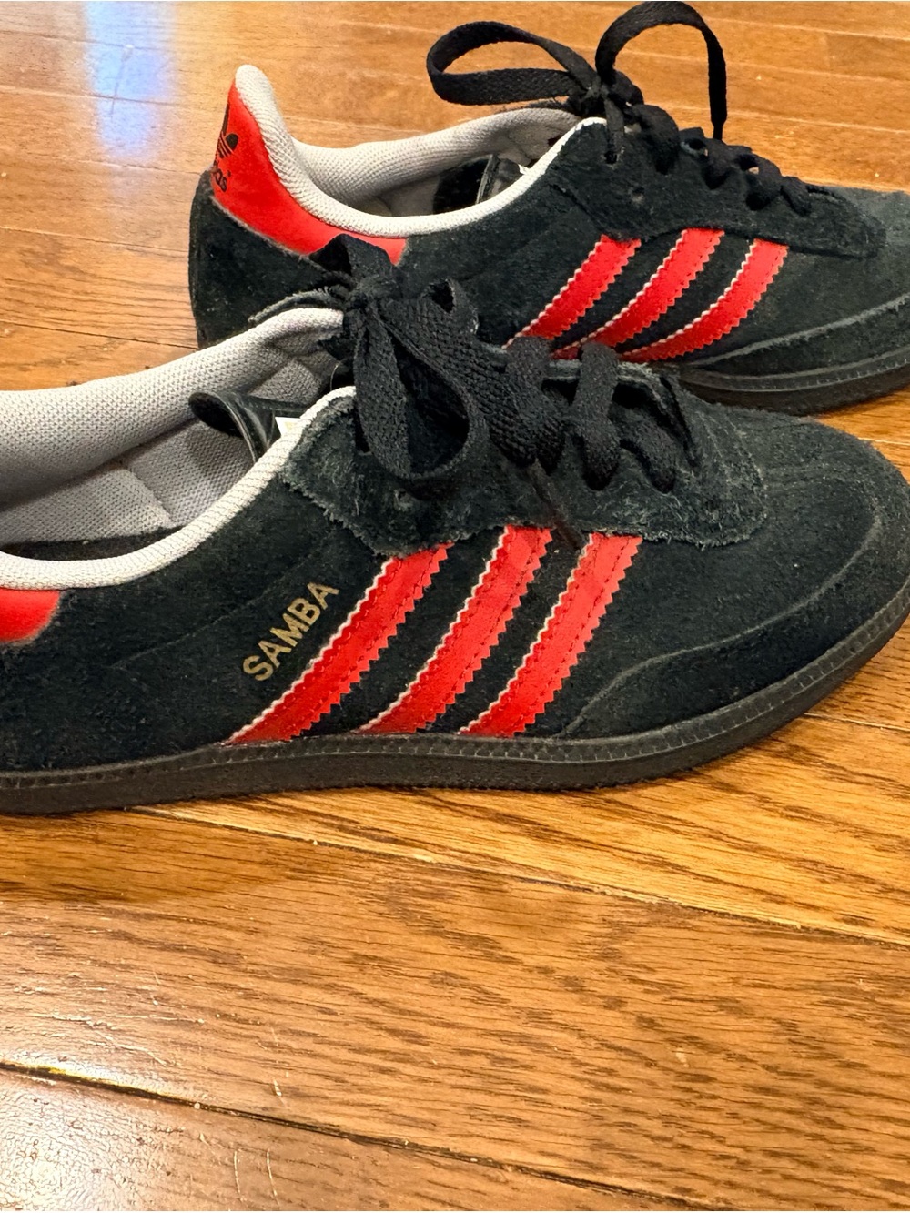 adidas size 4 Black and Red Samba Suede Sneakers unisex
